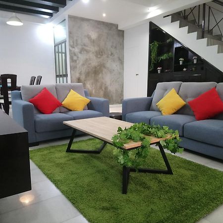 Jb Homestay Bukit Indah Wifi Ciq Mall Legoland Free Parking Johor Bahru Exterior foto